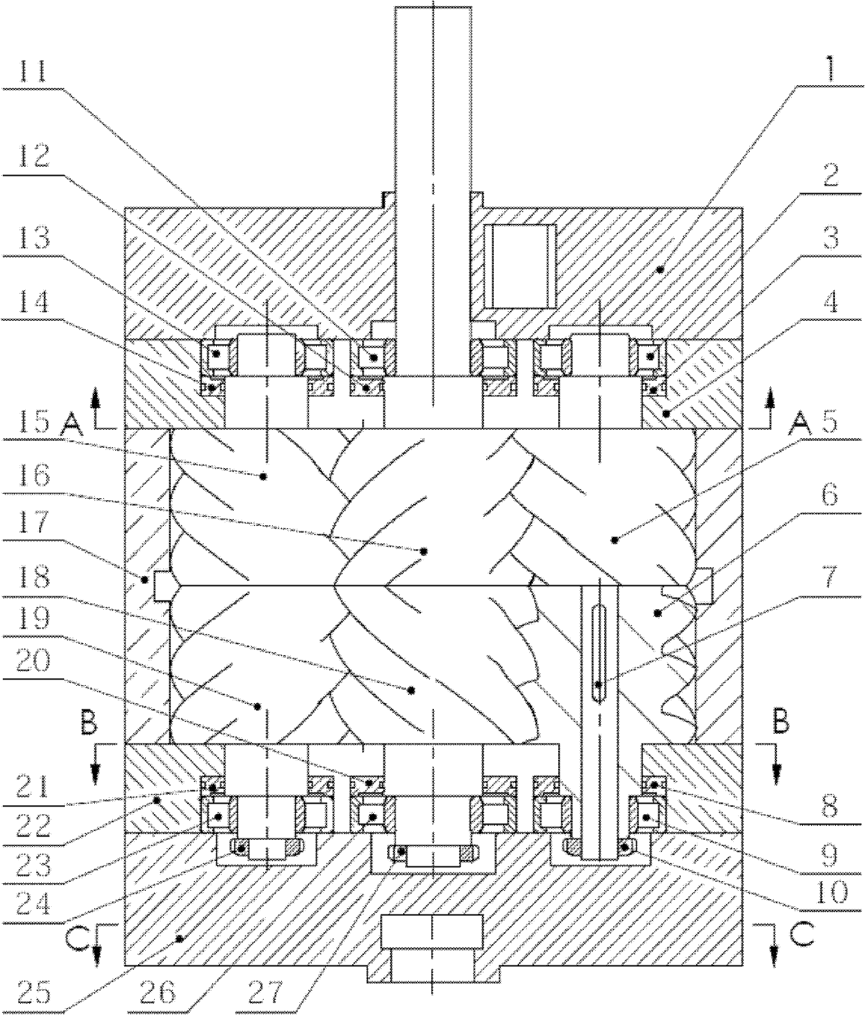 Symmetrical series tri-rotor screw compressor