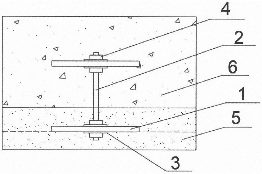 Device for reinforcing UHPC-NC interface bonding through split bolts and manufacturing method