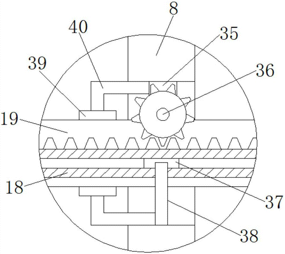 Adjustable plastic bottle clamping device