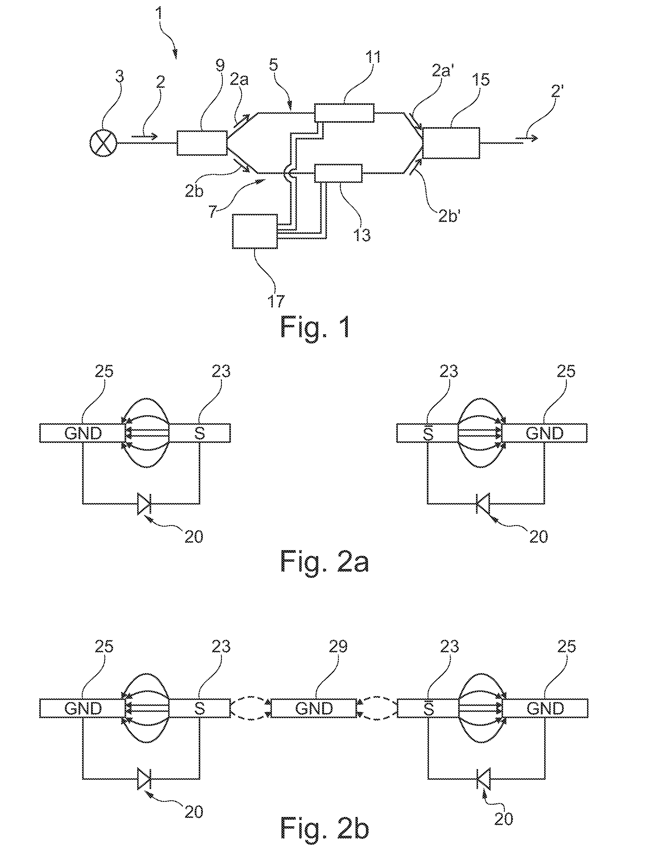 Electro-optical modulator based on carrier depletion or carrier accumulation in semiconductors with advanced electrode configuration