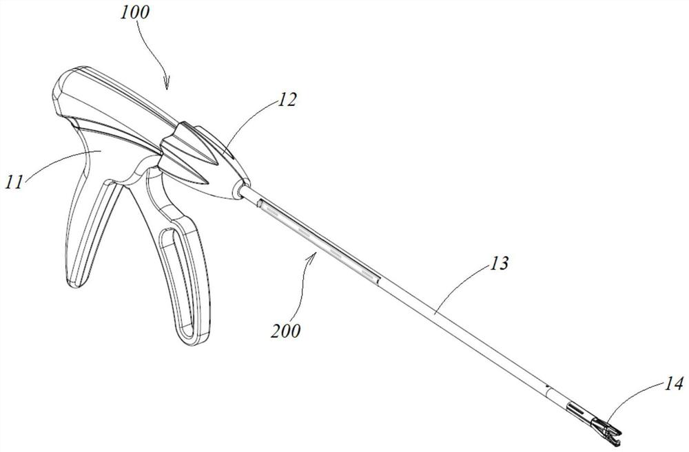 Continuous clip applying instrument with detachable ligature clip assembly