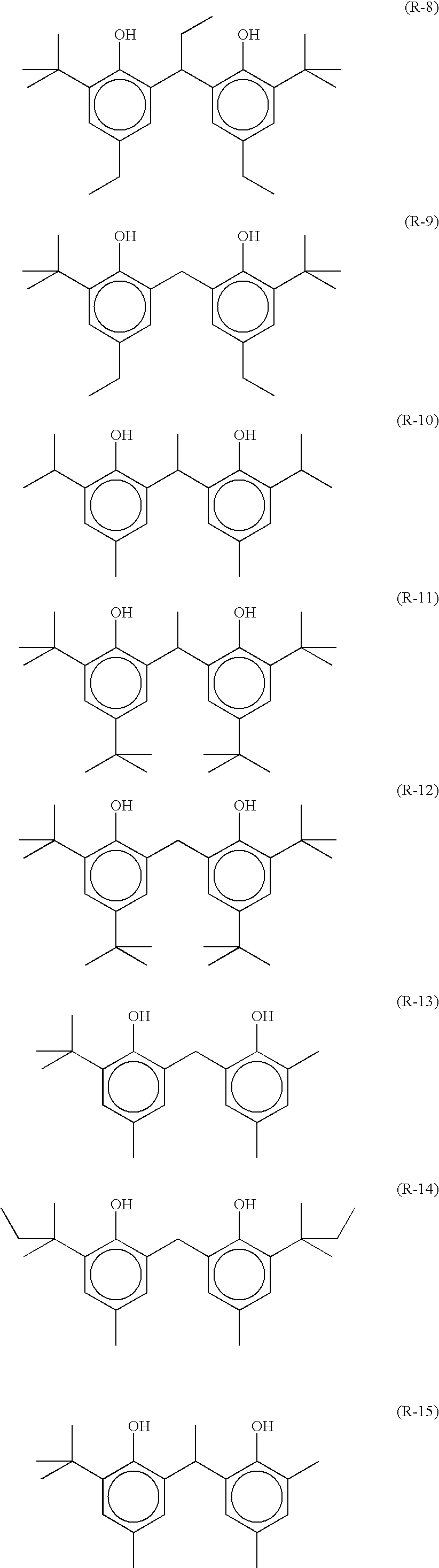 Photothermographic material and image forming method