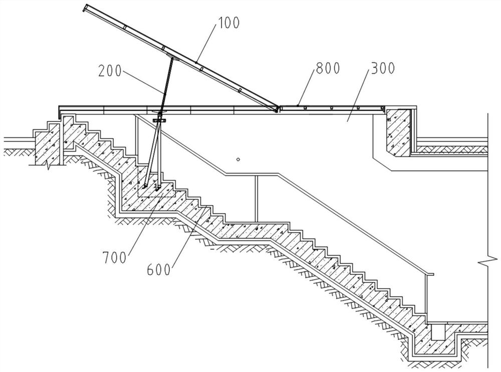 Device for outdoor evacuation of underground building space