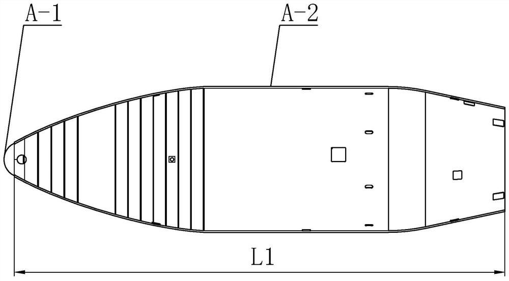 Carbon fiber composite fairing, forming mold and forming method thereof