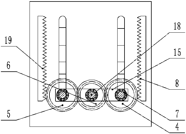 A zipper electroplating device