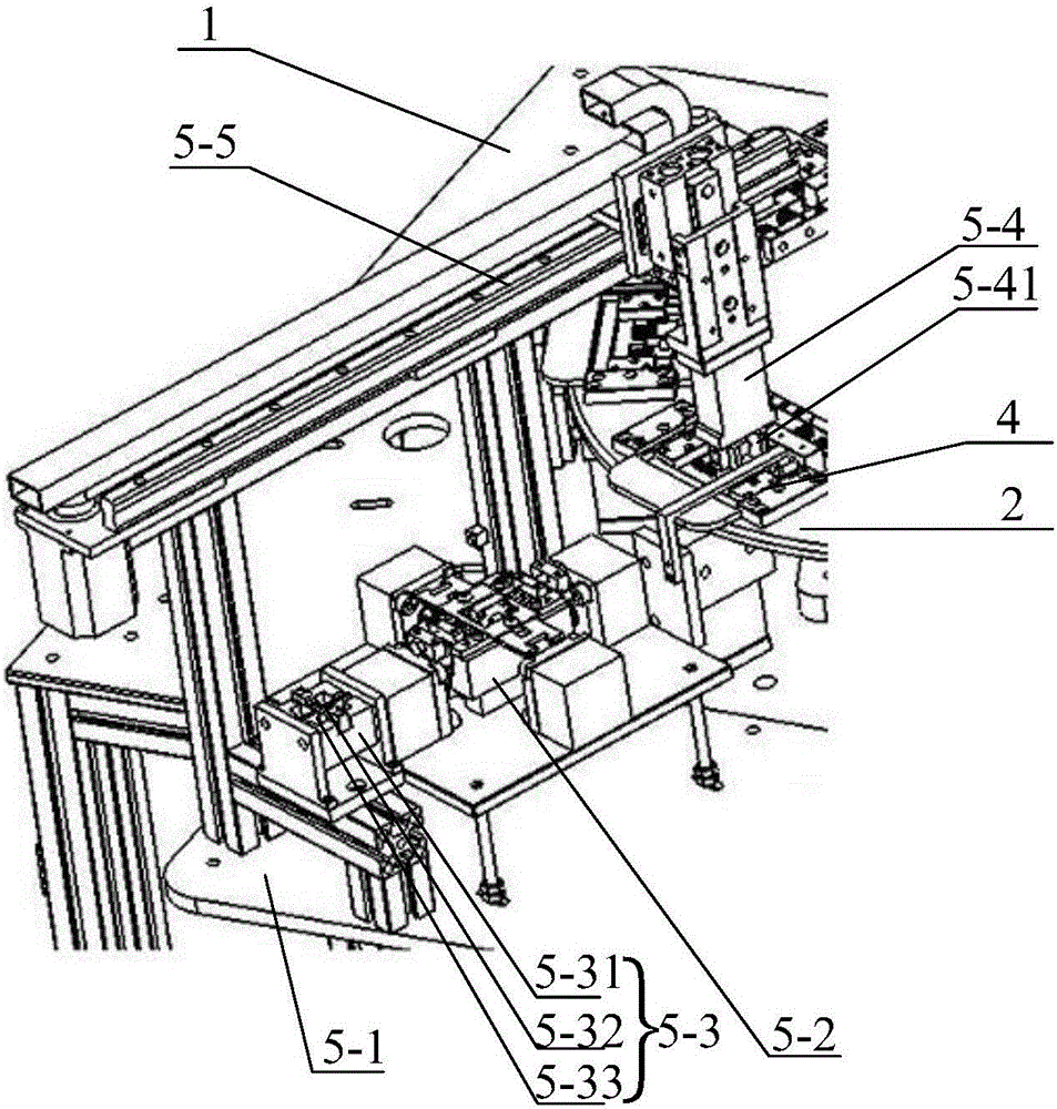 Automatic soldering and testing integrated machine for inductance coil and working method of automatic soldering and testing integrated machine