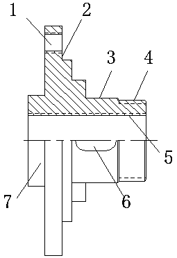 The right one-way bearing shaft of the bicycle driven by the forward and reverse rotation of the pedals