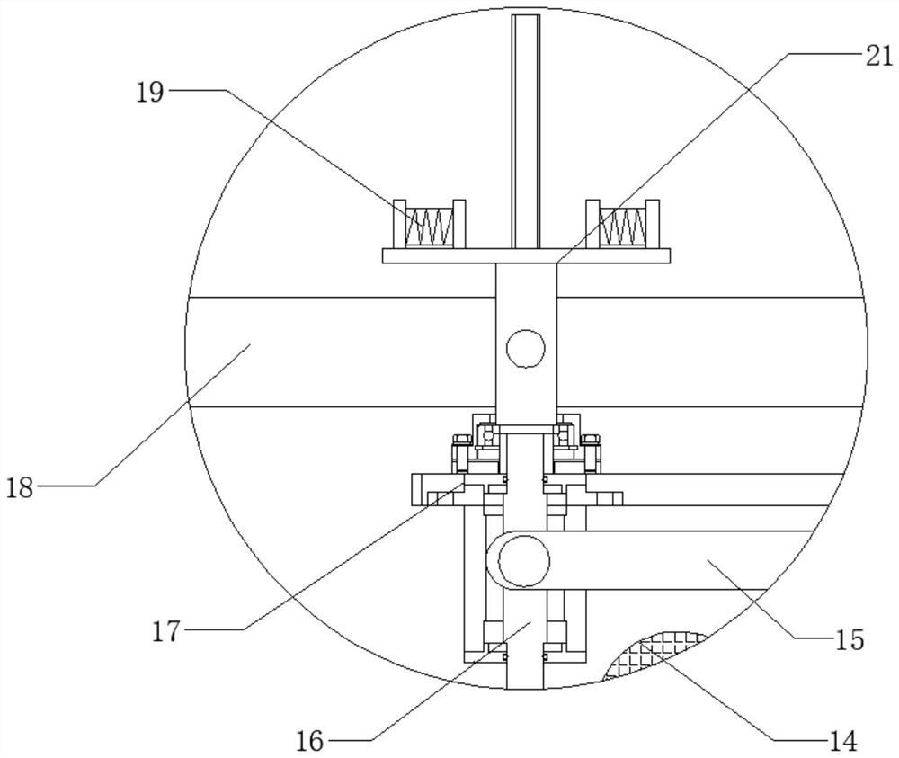 Rotary cleaning machine with built-in spraying pipe for workpiece