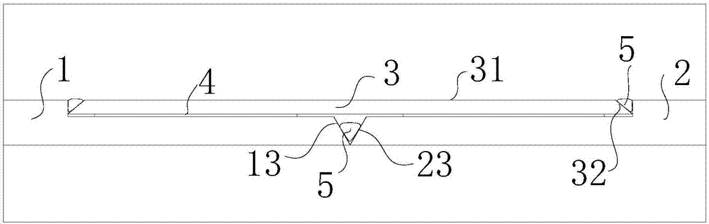 Split mounting type separated waterproof chassis and installation method