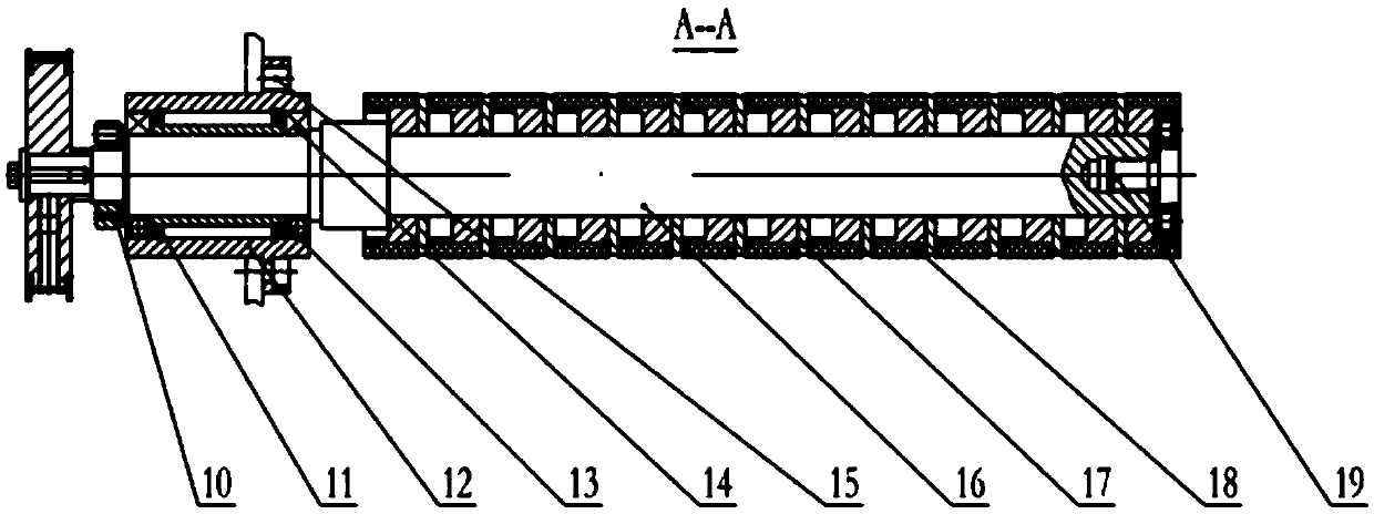 S-shaped feeding device for inlay winding and conveying