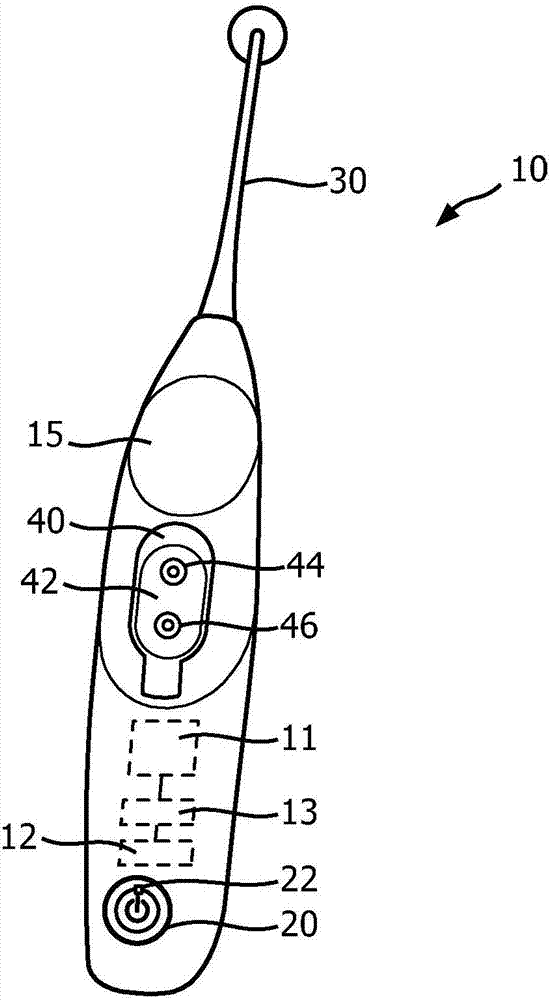 Automatic filling mechanism and method for a hand-held oral cleaning device