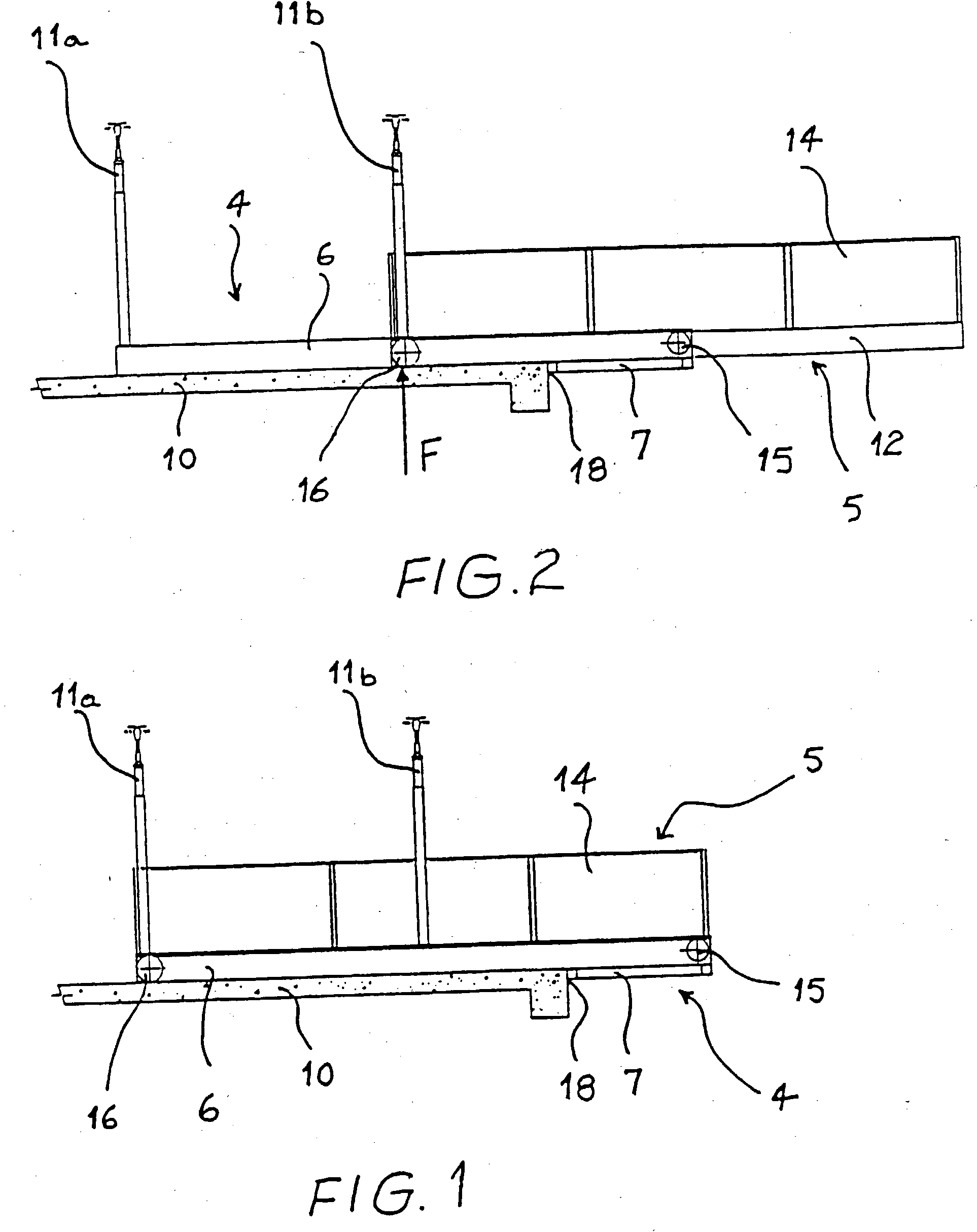 Partly retractable construction platform