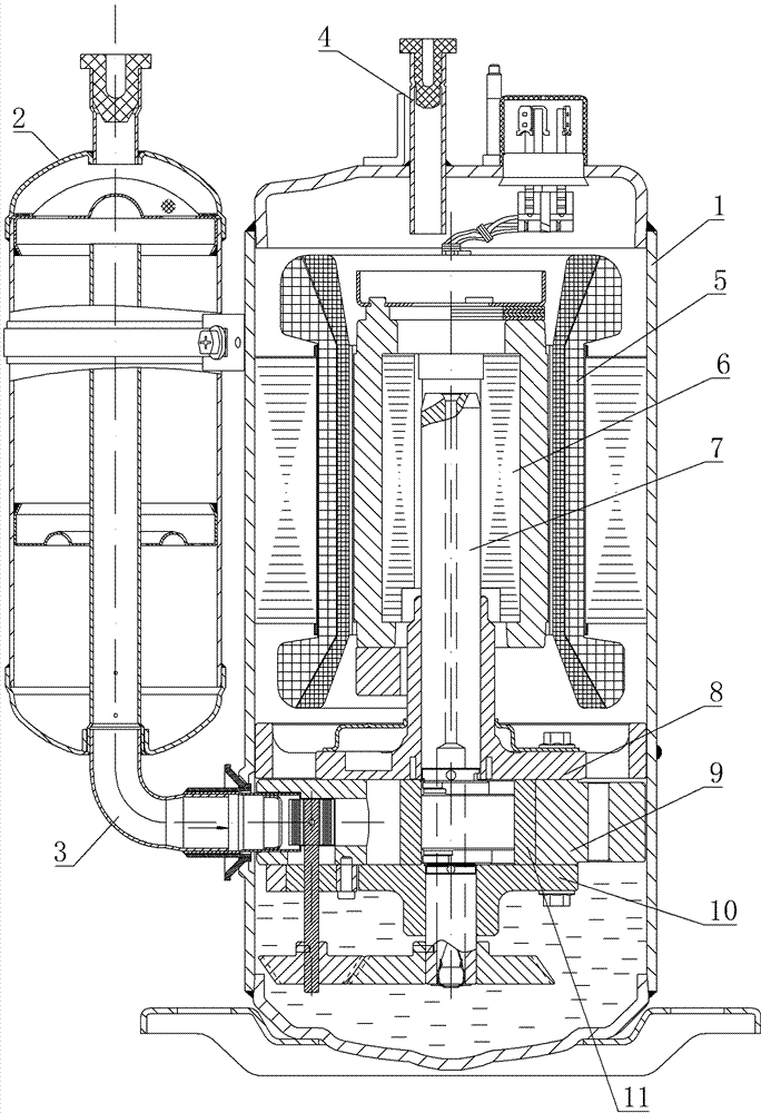 Rotary compressor with air suction turbocharging mechanism