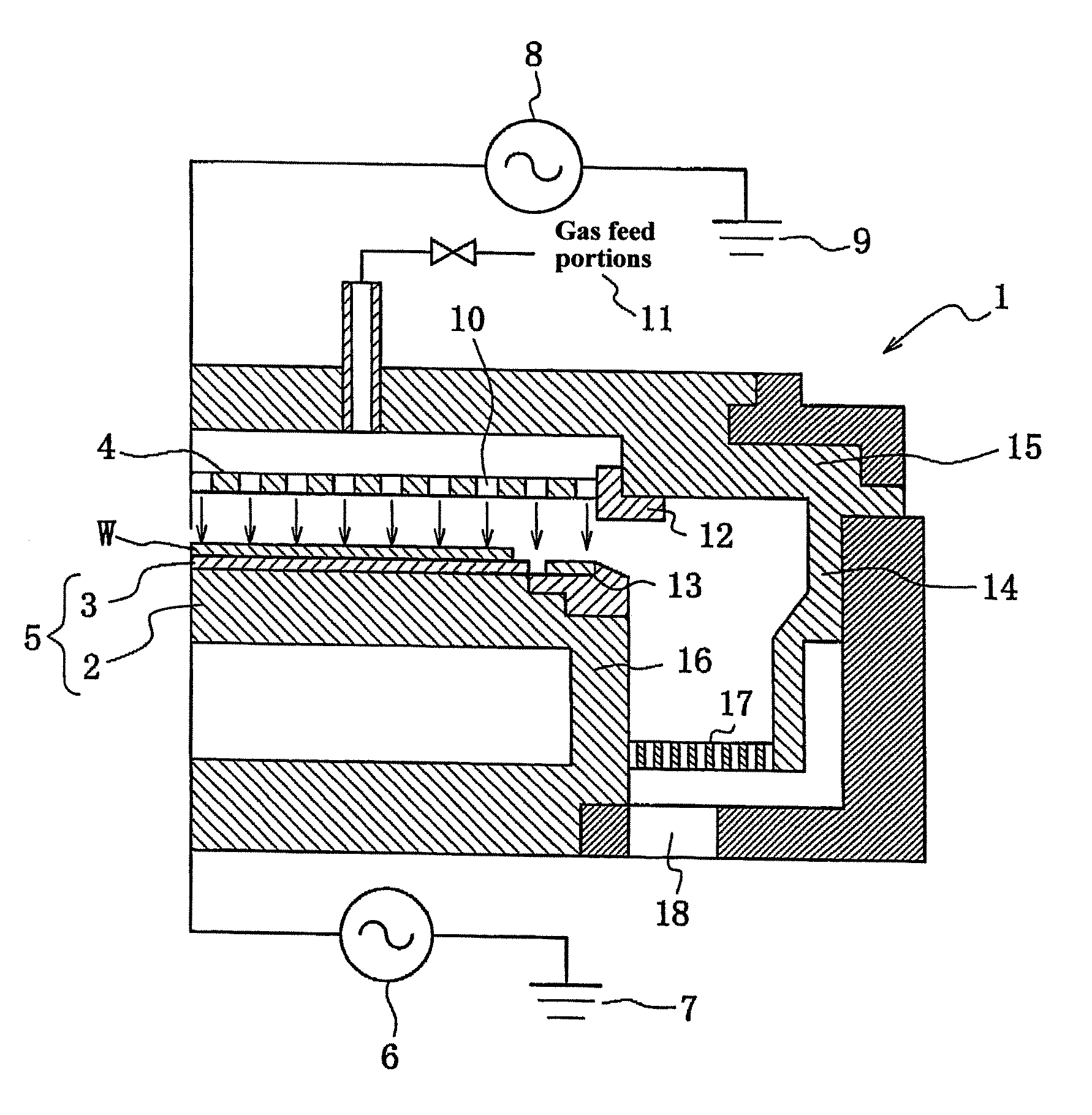 Plasma treating apparatus and plasma treating method