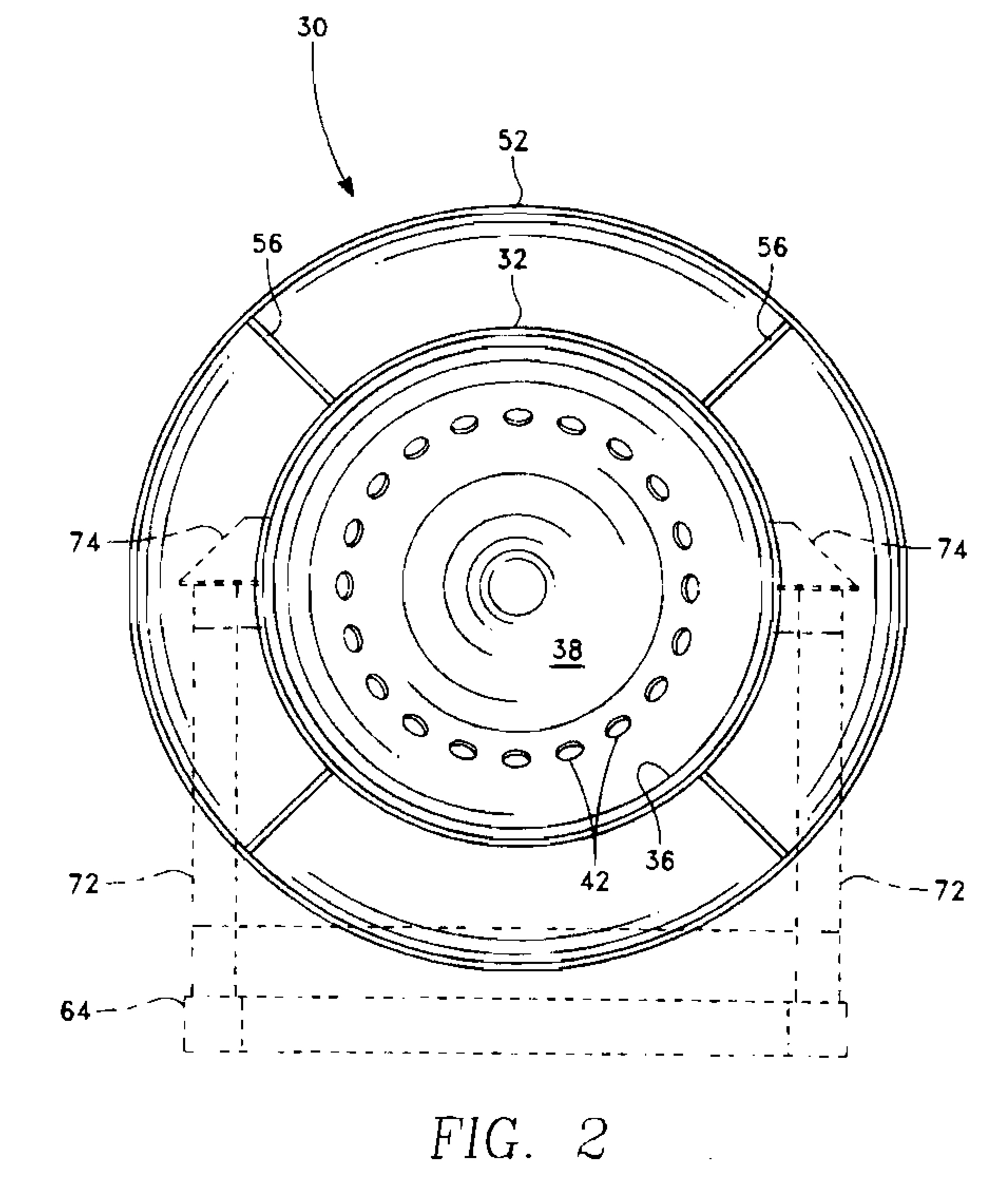 Noise attenuation device for reducing noise attenuation in a jet engine test cell