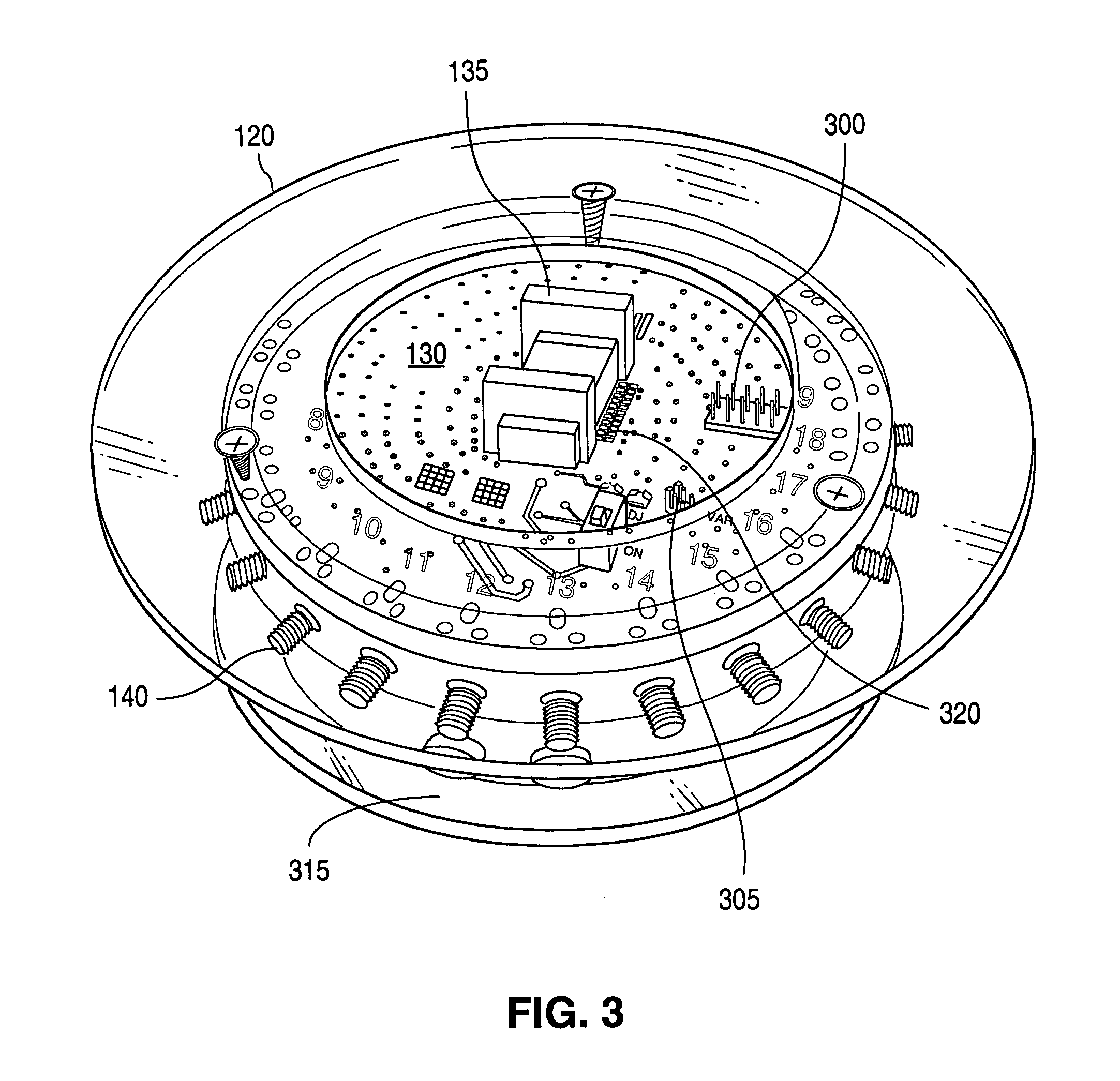 Apparatus for socketing and testing integrated circuits and methods of operating the same