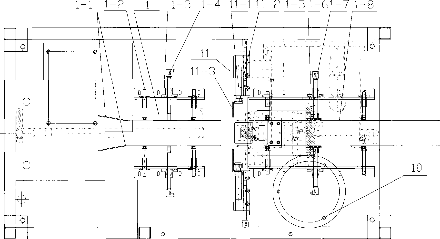 Sanitary towel package sealing machine and sealing method