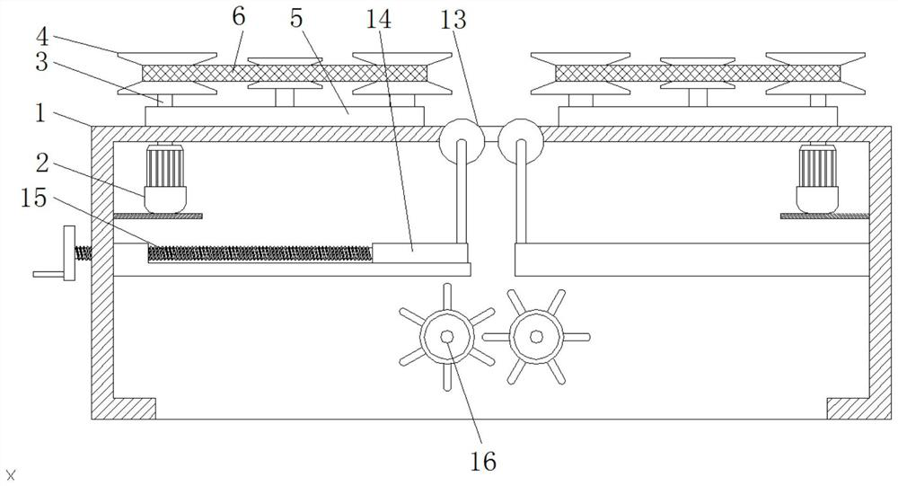 Corn harvesting device capable of changing harvesting line spacing and preventing jamming