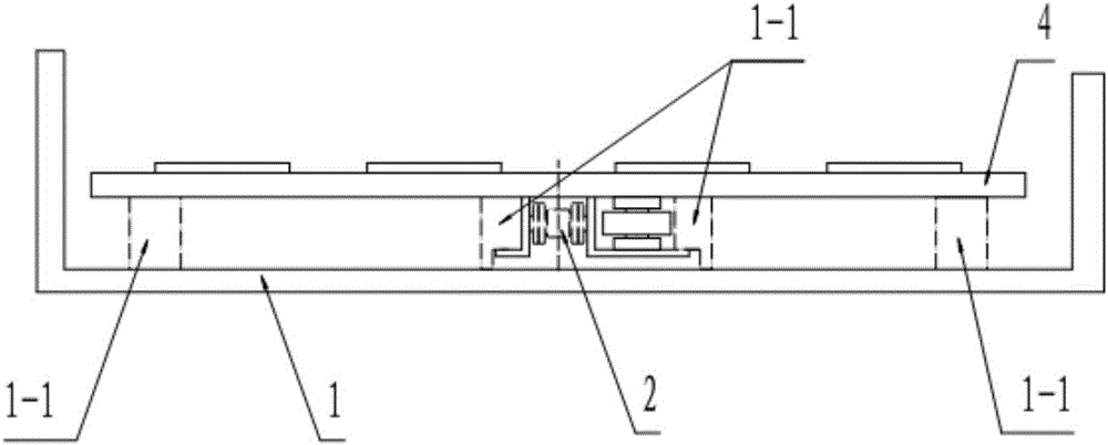 Spiral type vertical conveying device