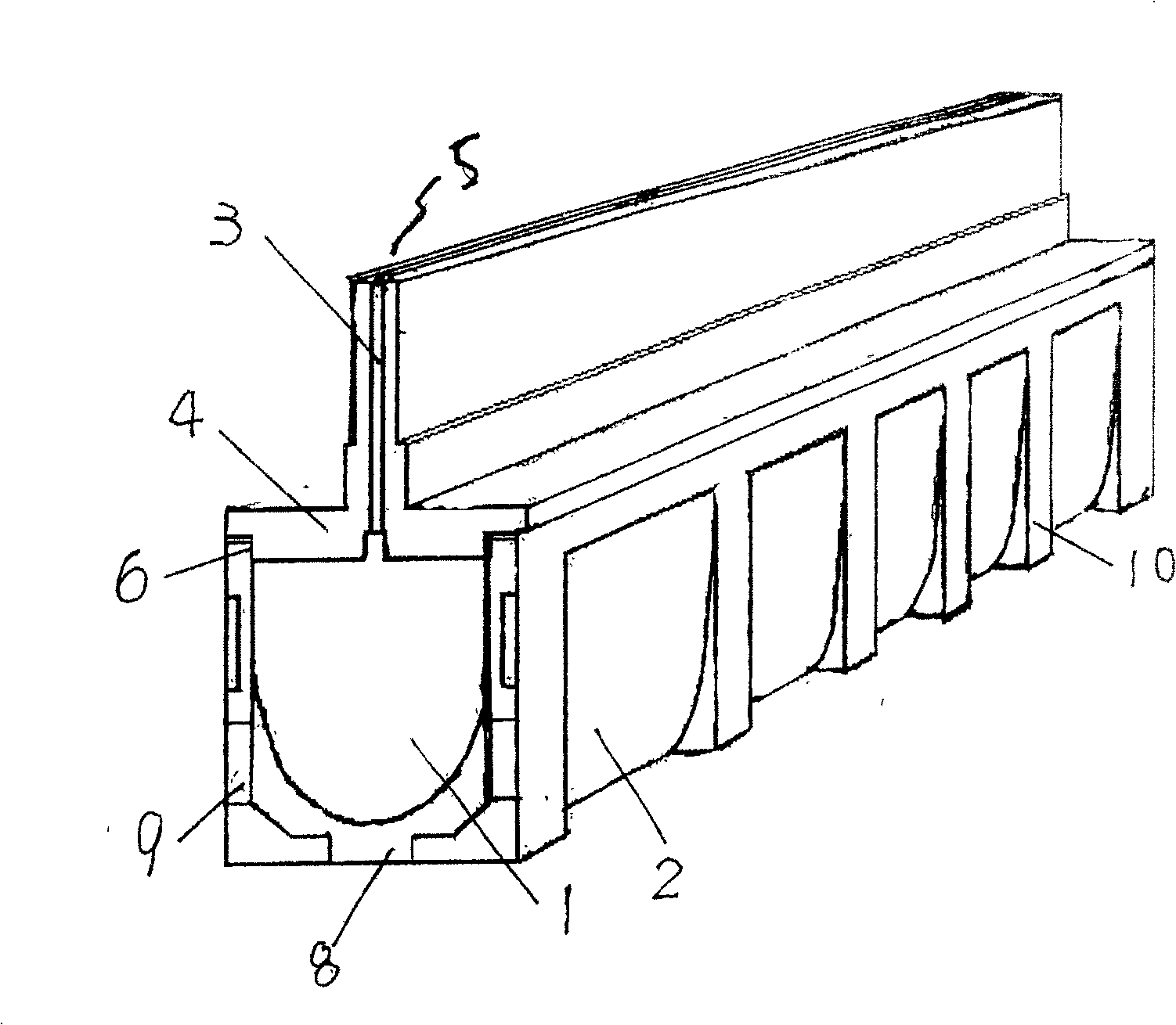 Linear contacting water-collecting device