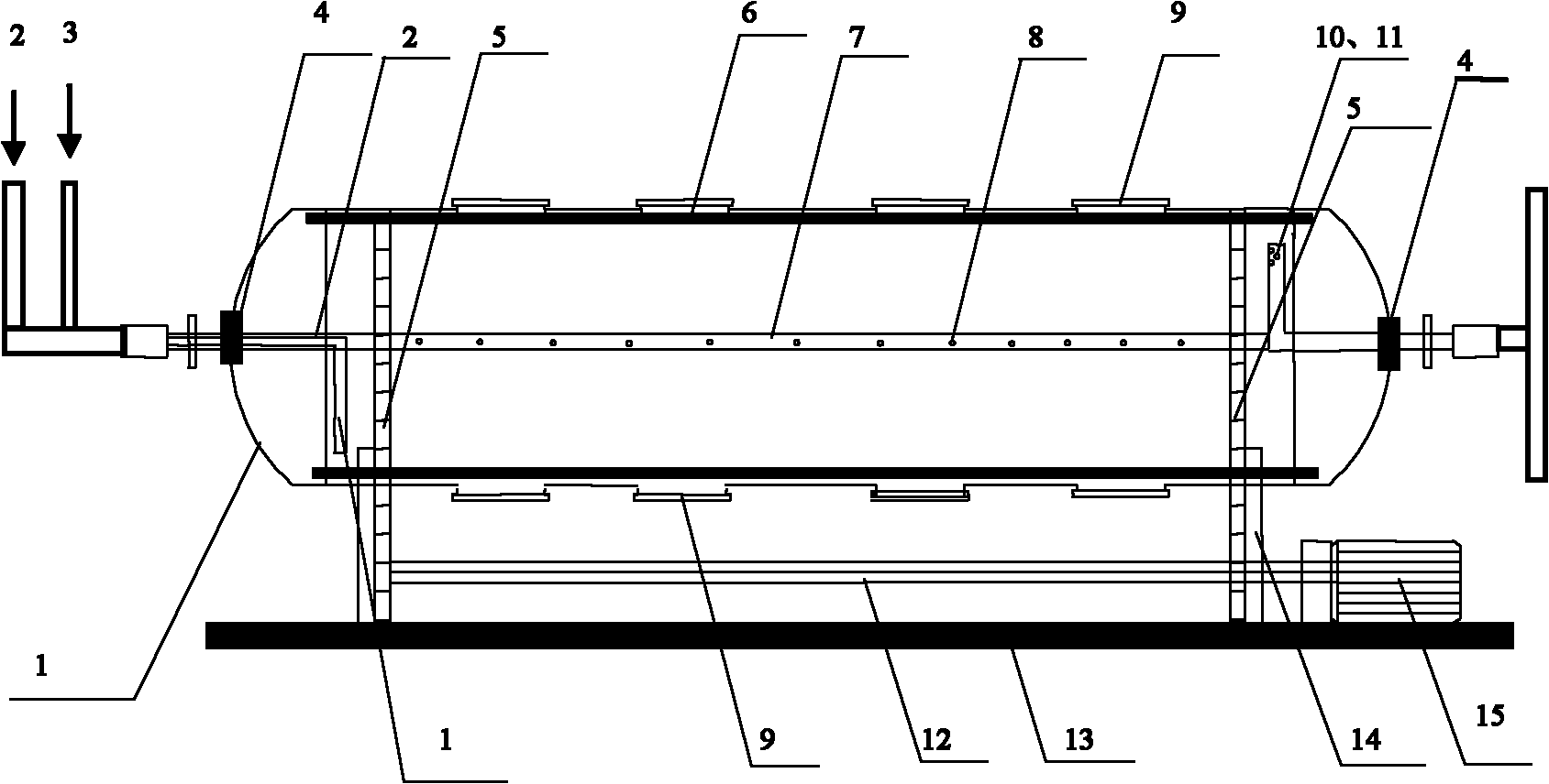 Dynamic micro-electrolysis waste water treatment device and water treatment method thereof