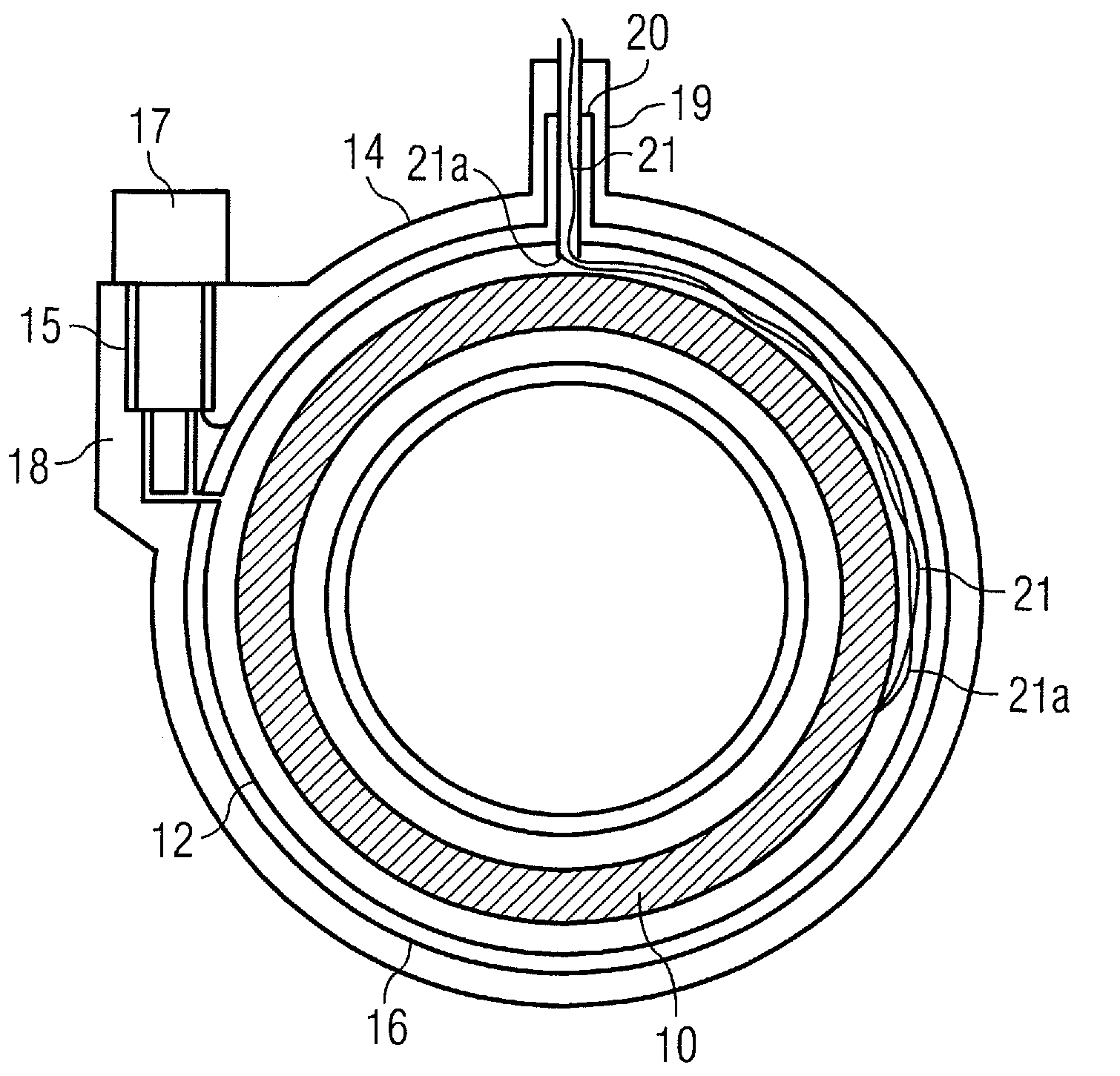 Cooled cryostat radiation shield