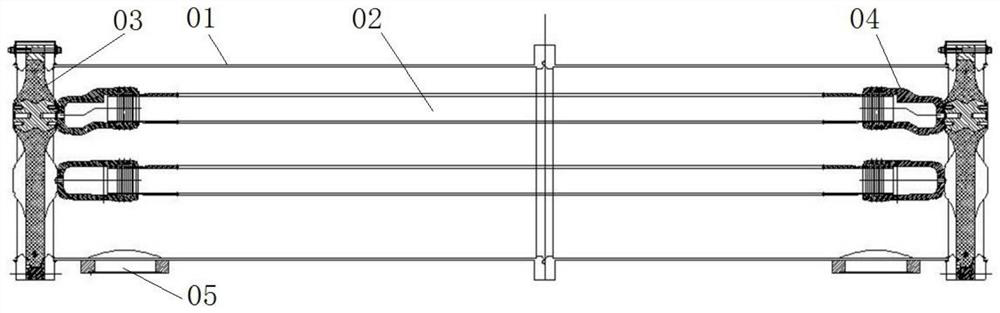 Three-phase common box bus conductor supporting device