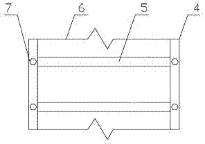 Frost-and-expansion resistant protection body for water transmission tower of water reservoir, and arranging method thereof