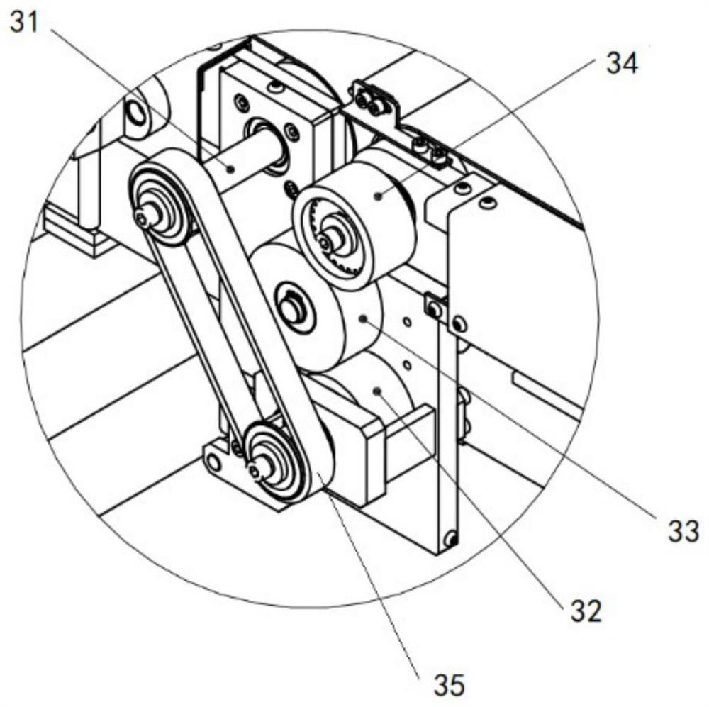 Lifting belt conveying mechanism with separable transmission