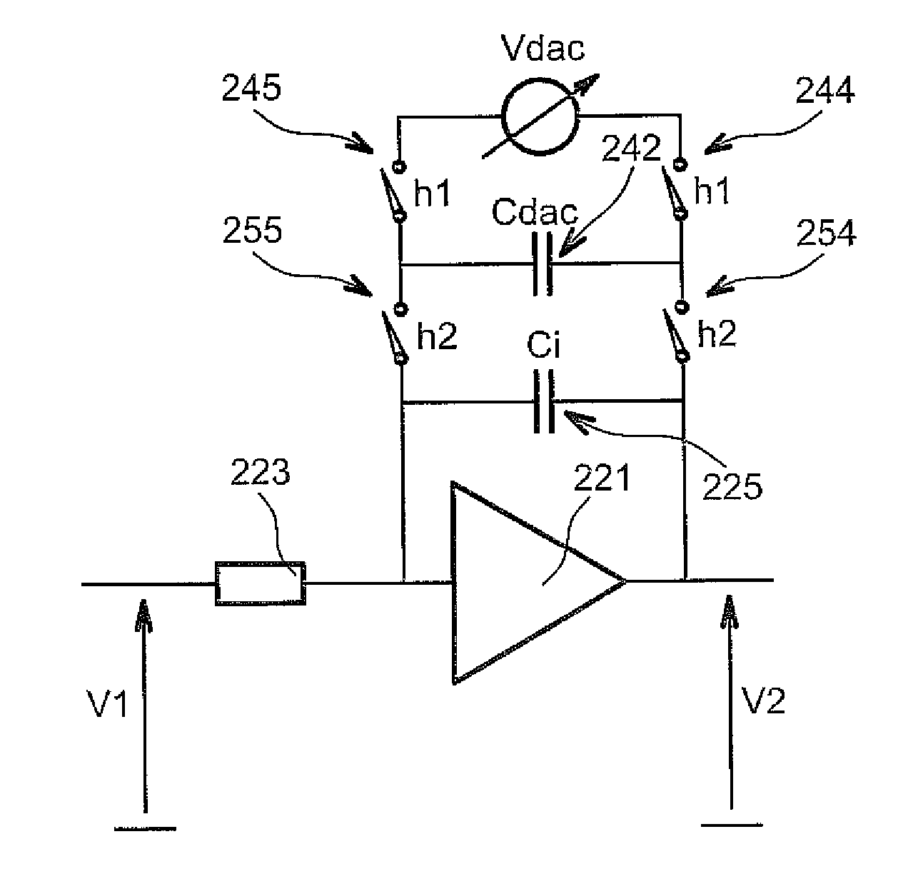 Delta-sigma modulator provided with a charge sharing integrator