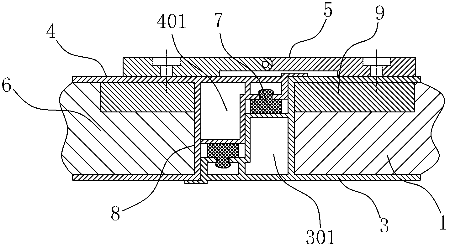 Cold bridge proof access door of air-conditioning fan box and installation method thereof