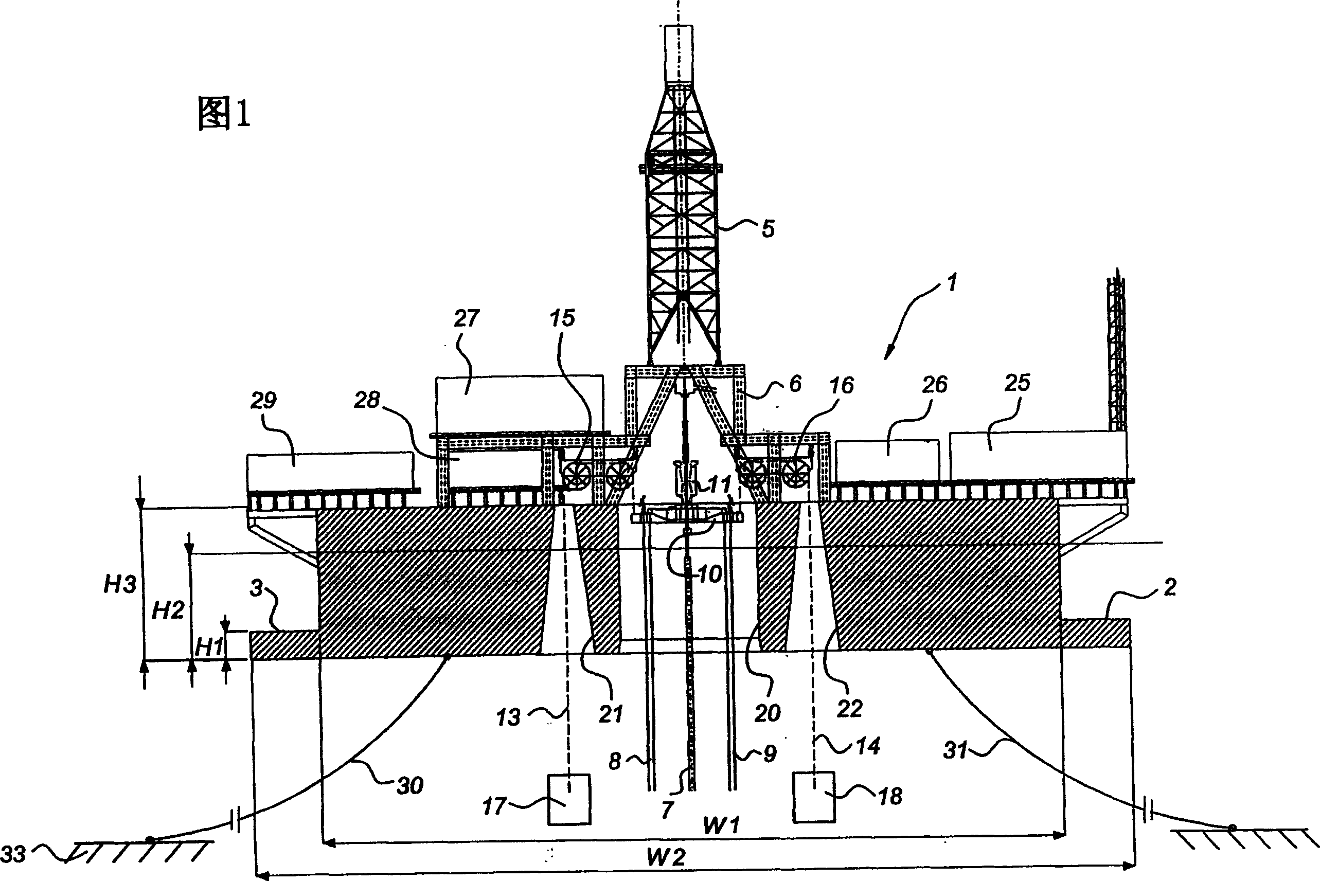 Vessel comprising transverse skirts