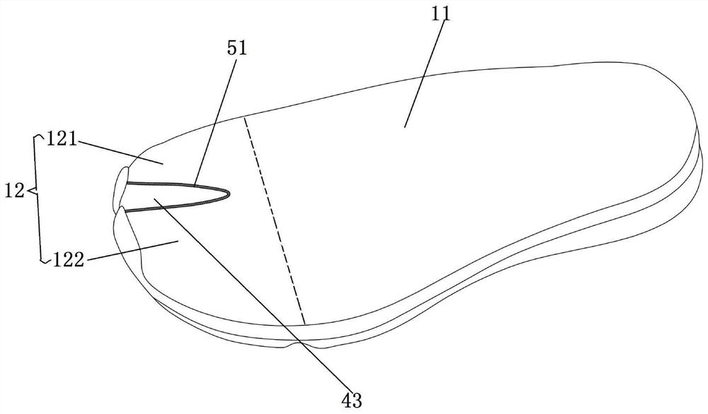 Toe separating shoe for preventing and correcting hallux valgus