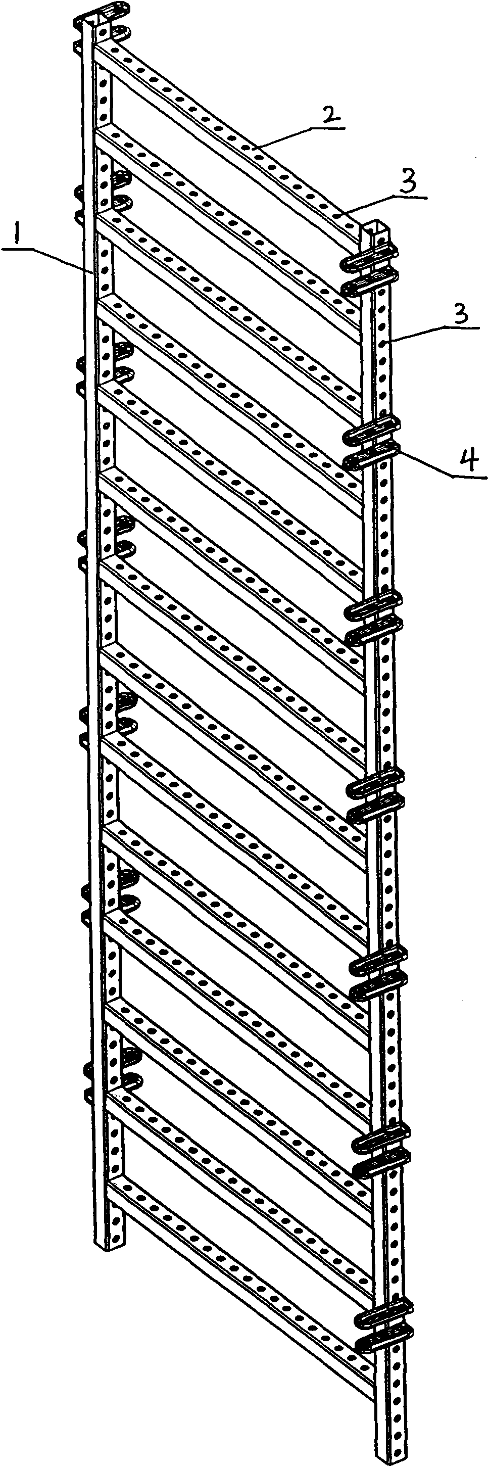 Precise building mold support frame system for reinforcing building templates and use method thereof