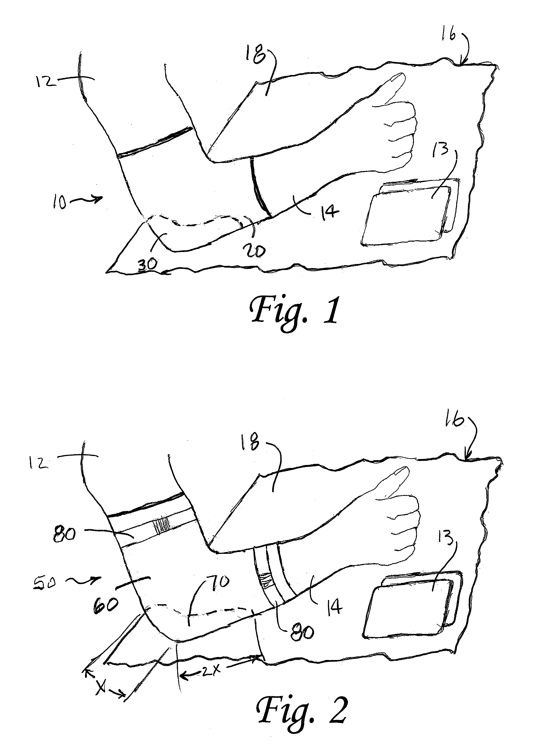 Methods and devices for reducing elbow pain and arm fatigue for poker players when playing poker