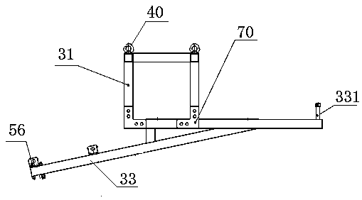 A material automatic stacking device