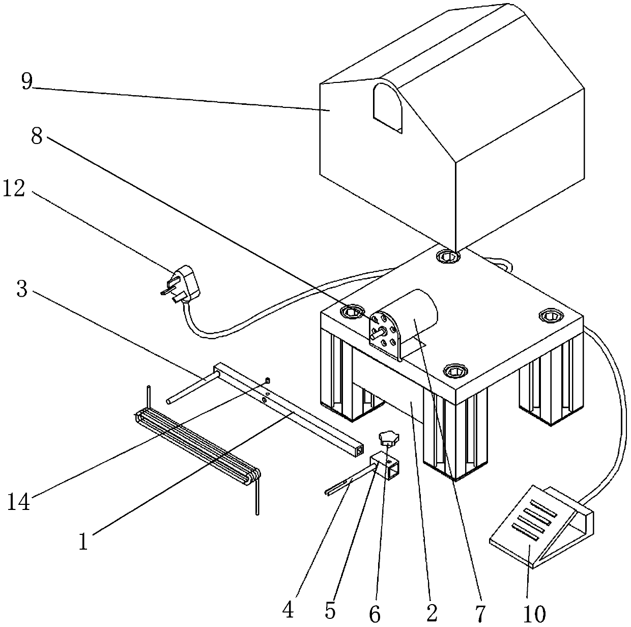 Semi-automatic pedal-type winding device with adjustable center distance