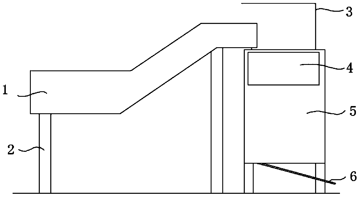 Crushing device for waste foamed plastic