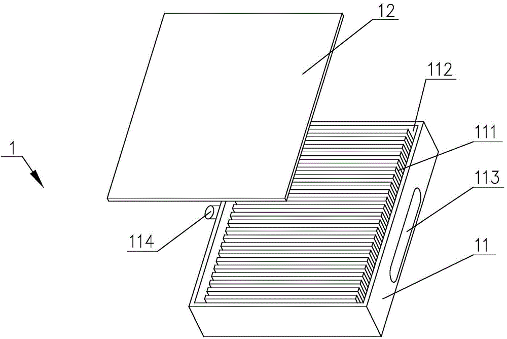 Multi-stage evaporation micro-channel heat pipe heat transferring and radiating device