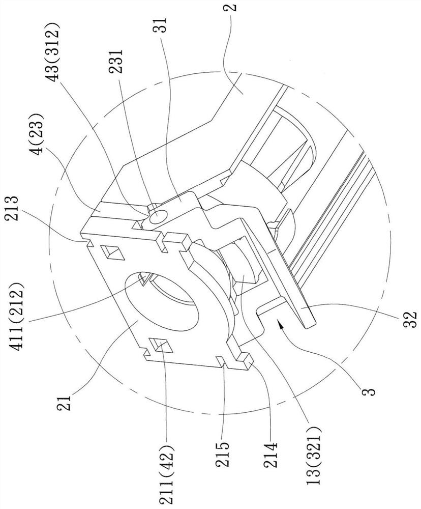 Curtain reel structure with quick positioning and locking