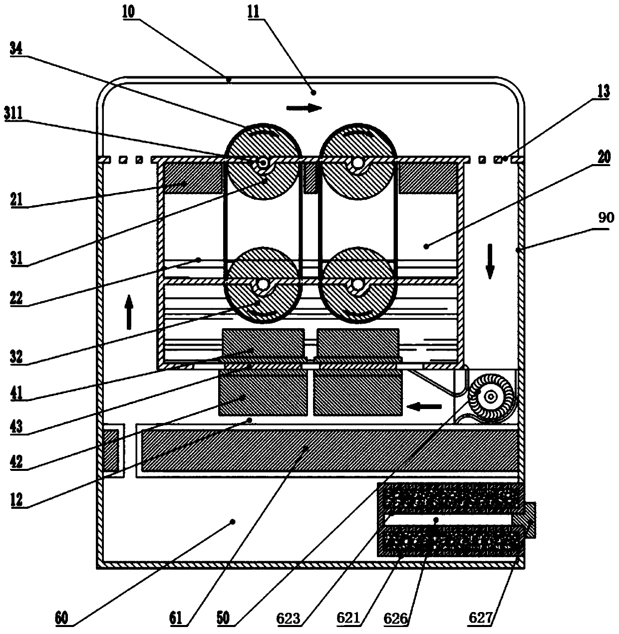 Self-adaptive solar seawater desalination device