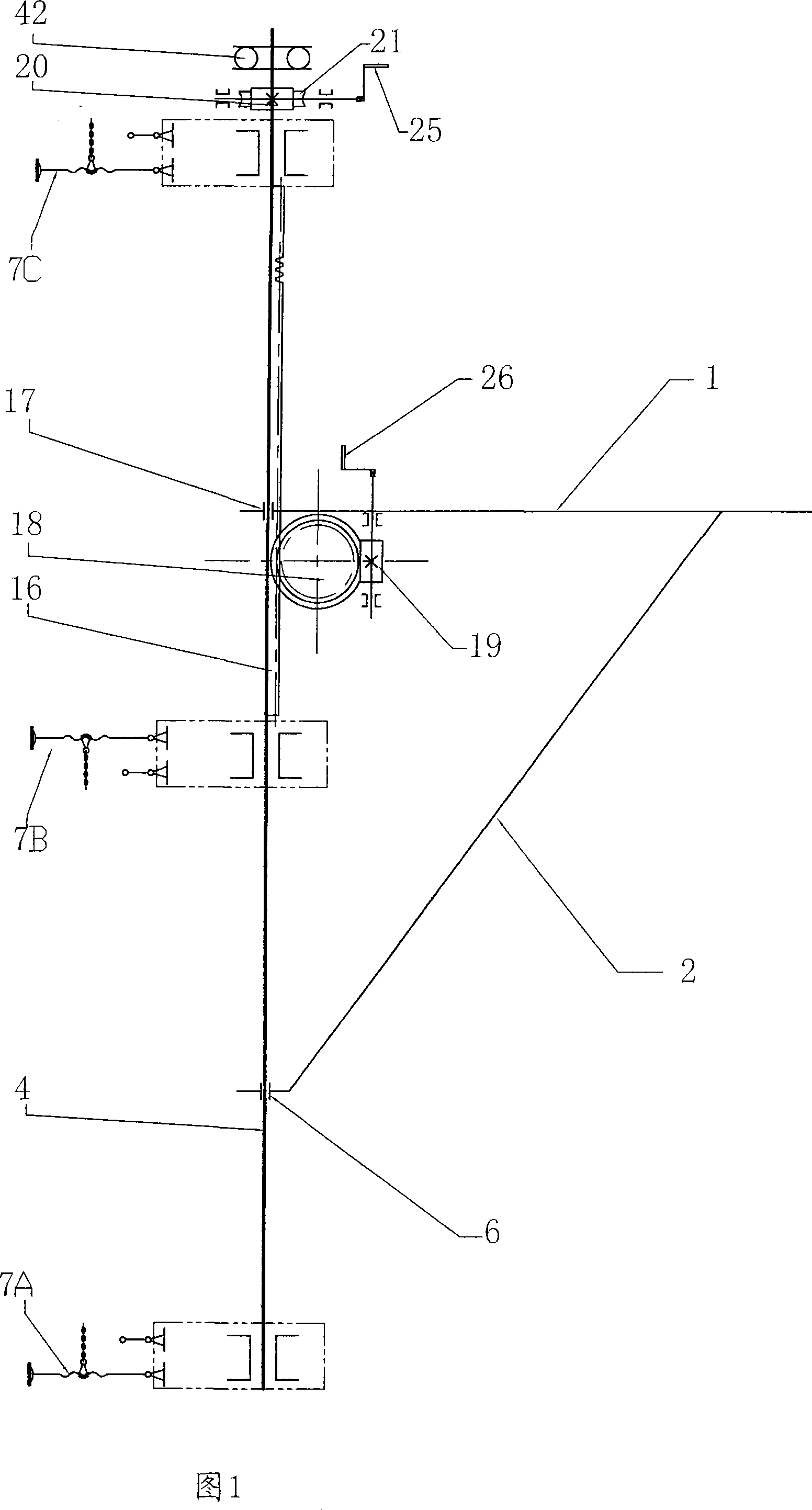 Live-working lifting and rotating insulated platform