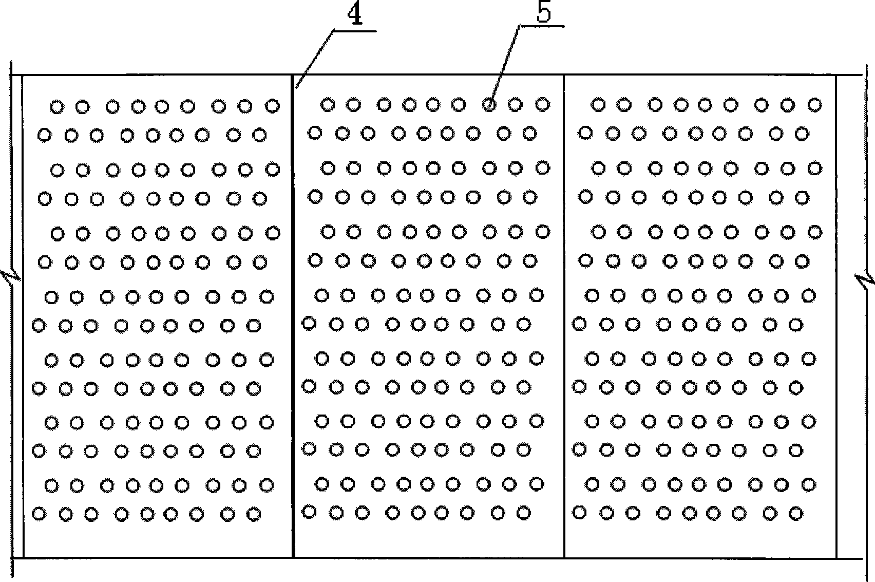 Method for forming bagged bulk solid of grouting borehole in concrete counterbalance solid and pore-creating method