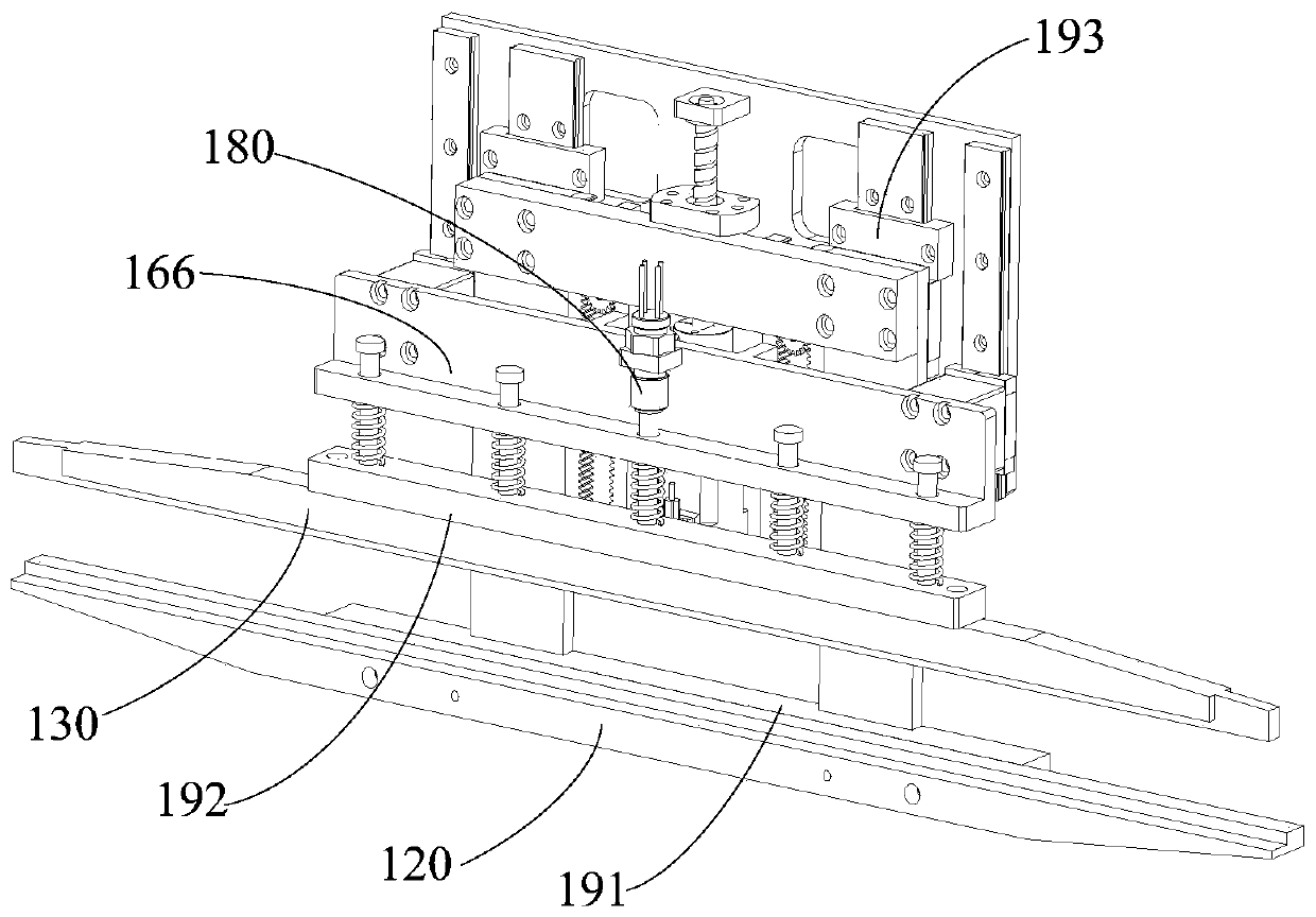 Pressure maintaining module and screen pressure maintainer