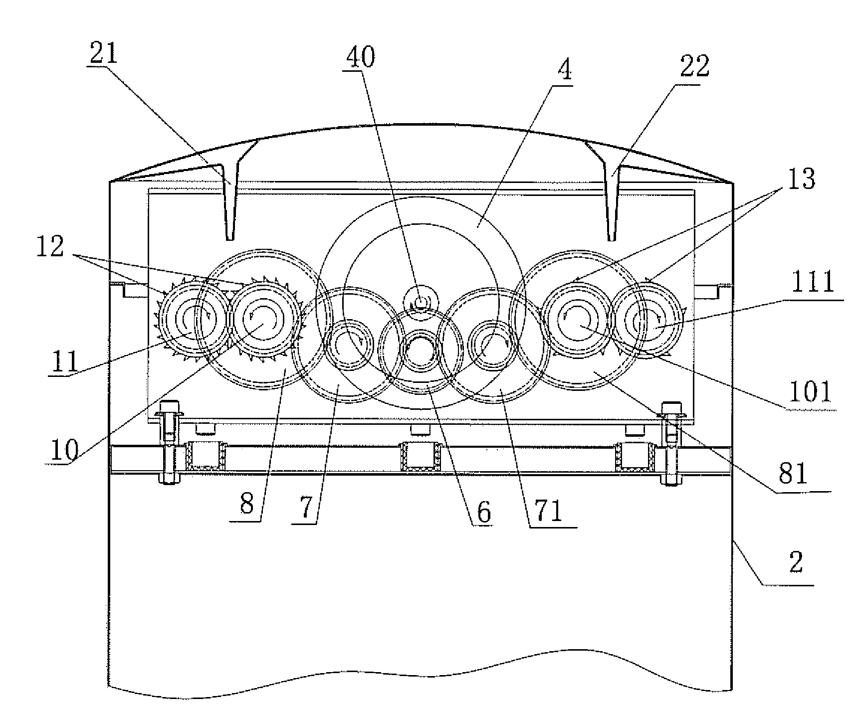 Double-functional rolling blade wheel group and multi-functional shredder