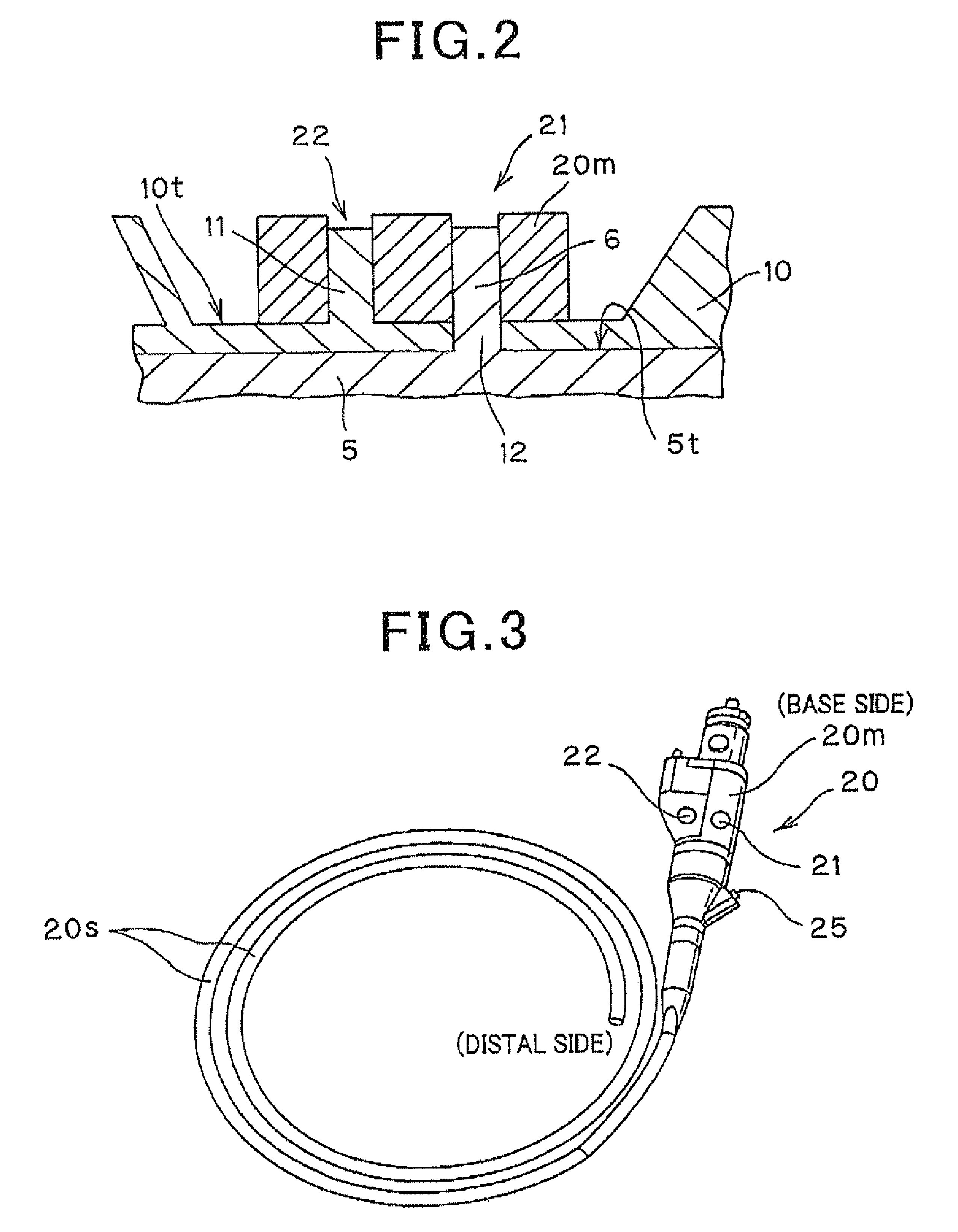 Washer disinfector equipped with bath to which tray with endoscope mounted thereon is detachably loaded