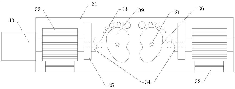 Multidirectional leg massage device and using method thereof