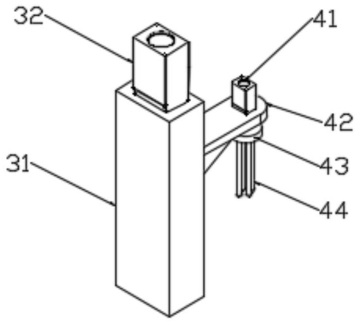 Full-automatic punching device applied to buttons