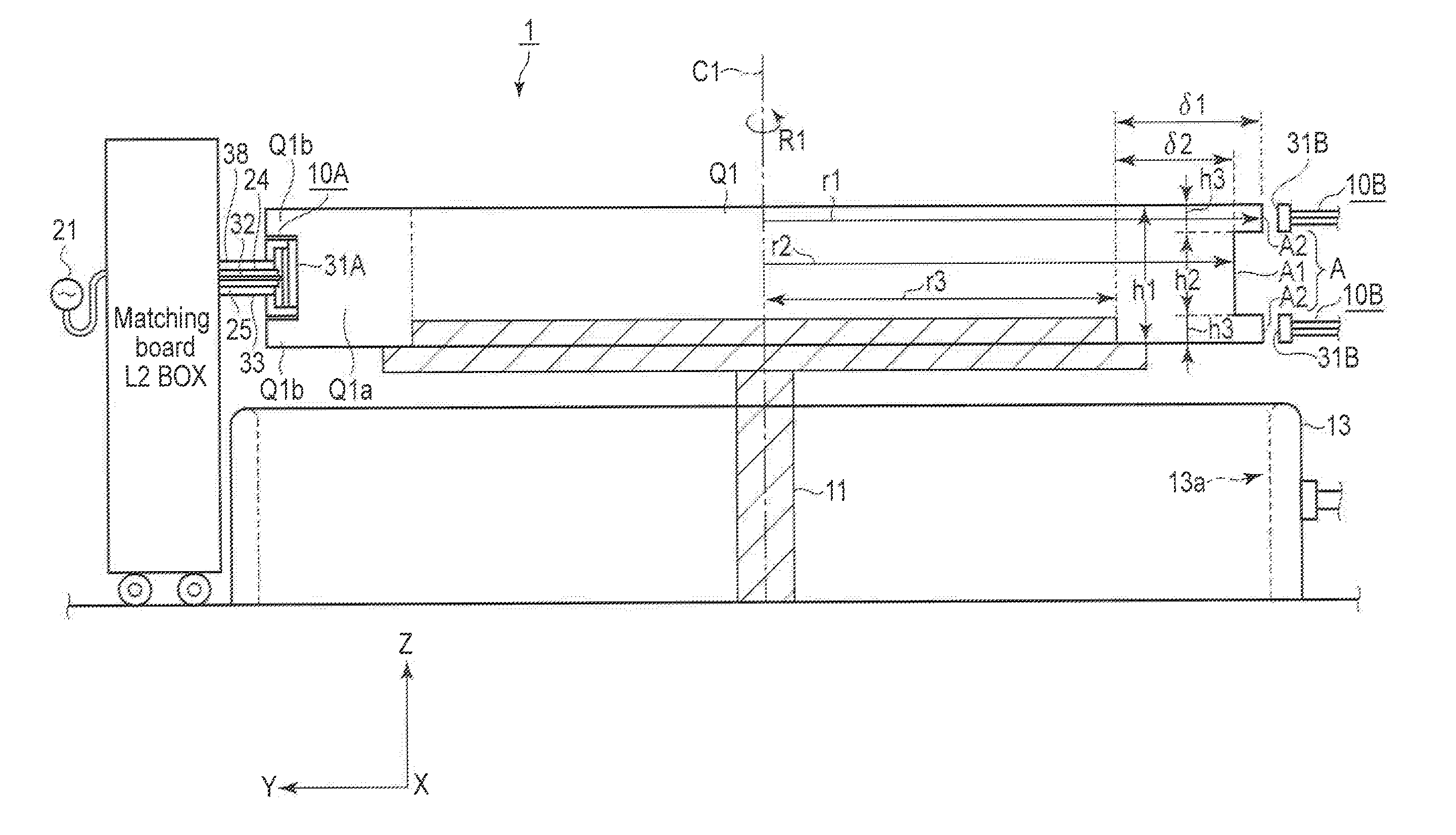 Induction hardening apparatus, induction hardening method, induction heating coil, heat treatment apparatus, and heat treatment method