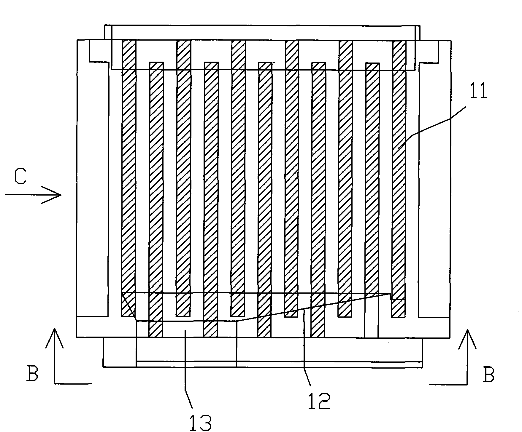 Pressure spray bag for use in pressured making of amorphous strip and amorphous strip making method